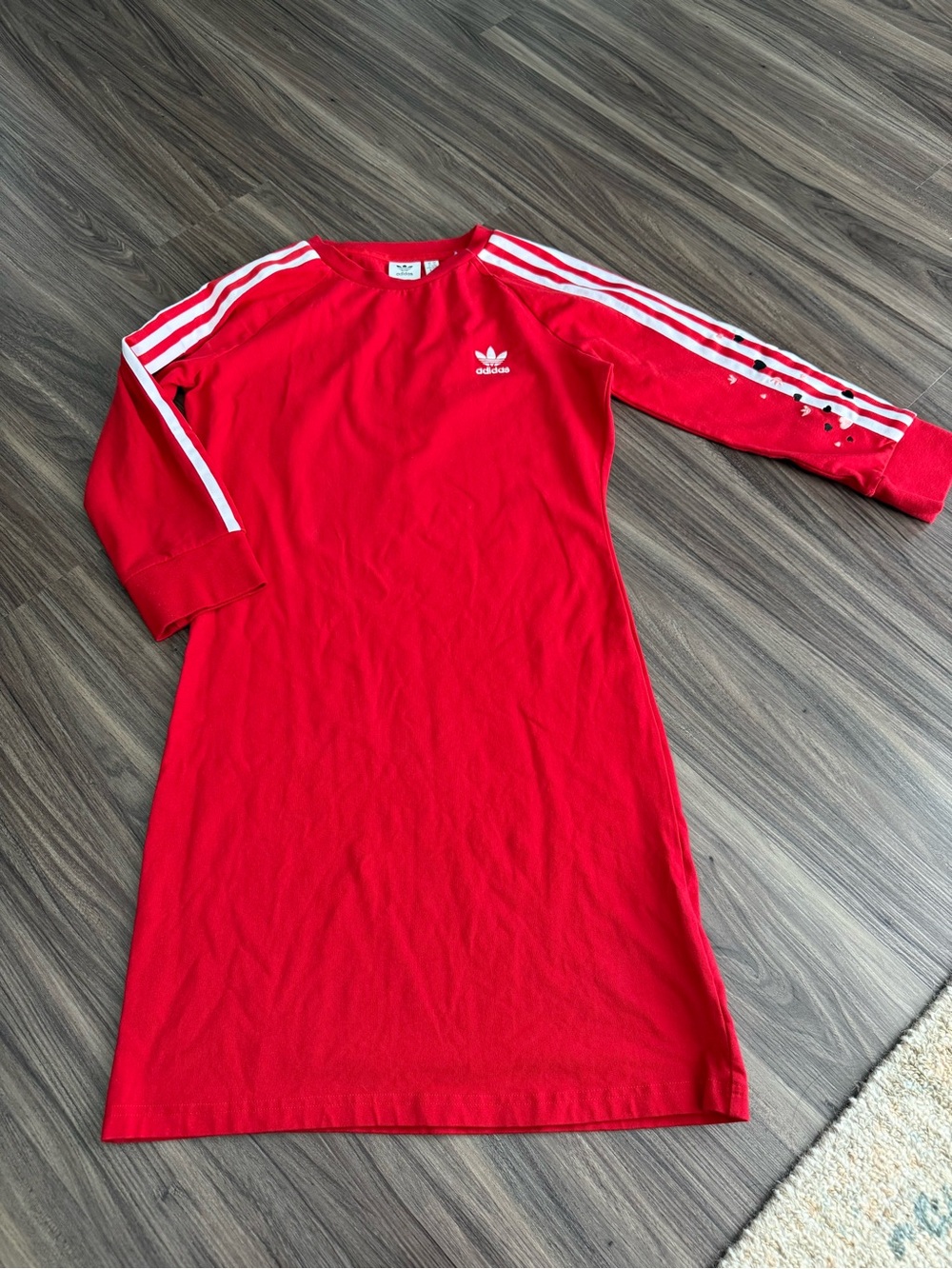 Women’s Medium adidas Red Long-Sleeve Three-Stripe Crew Dress